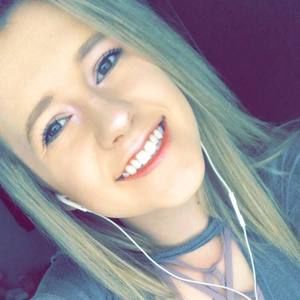 Meet your Posher, Cassie